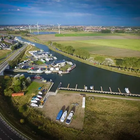 Havenzicht Westhoek Marina